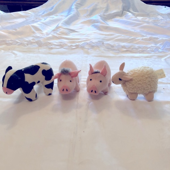 Must bundle - Picture 1 of 11